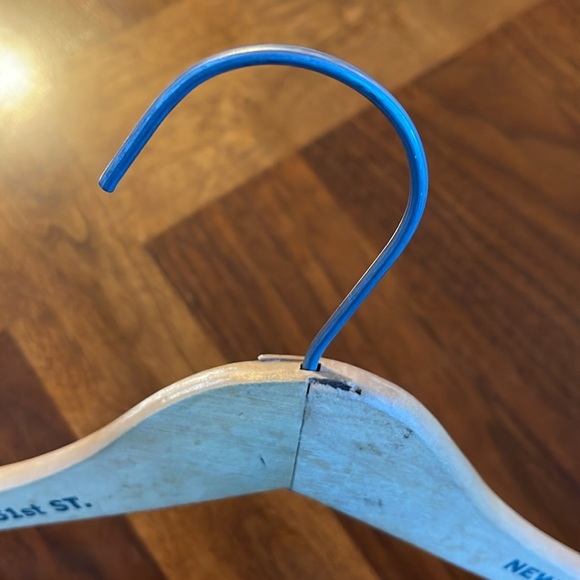 VINTAGE WOODEN HANGER - ABBEY HOTEL 151 W. 51ST ST. NYC  - NICE COLLECTIBLE! - Picture 9 of 10